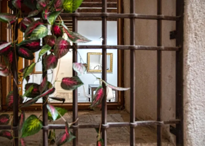 Locum-con Parking Gratis Lägenhet *