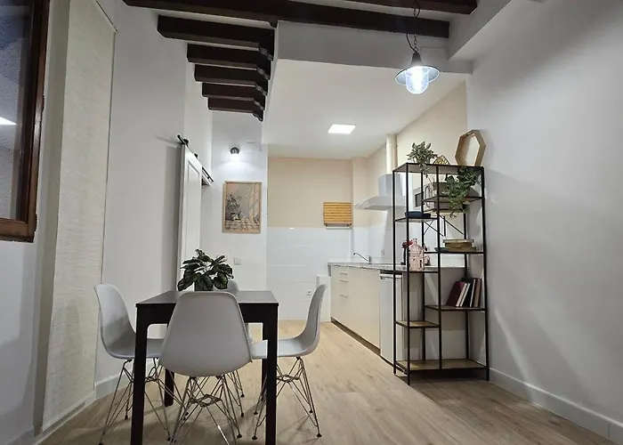 Locum-con Parking Gratis *