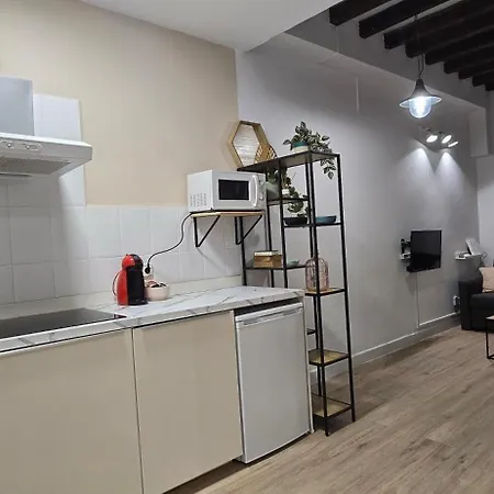 Apartamento Locum-con Parking Gratis *