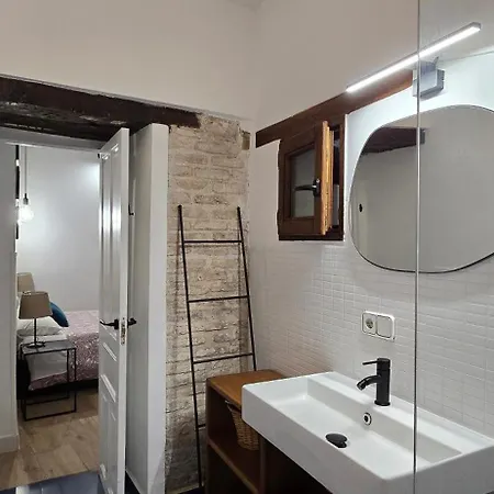 Locum-con Parking Gratis