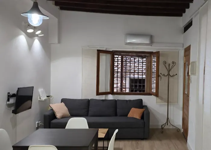 Locum-con Parking Gratis Апартаменты *